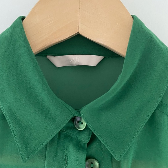 • SOLD • Sheer emerald green shirt - Picture 3 of 6